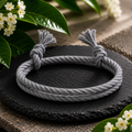 Bavlněný náramek šedý.